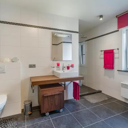 Ruim Appartement Met Heerlijk Zonneterras Bruges Exterior photo